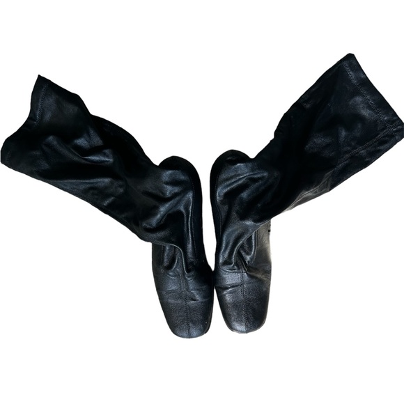 vintage knee high black boots - Picture 3 of 5